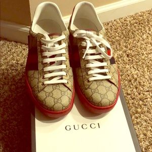 Gucci shoes